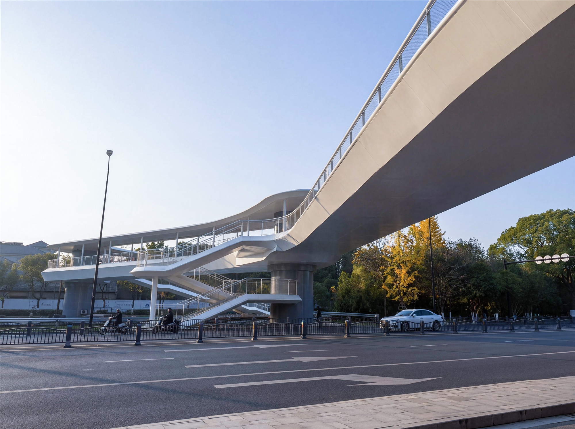 嘉興火車站南廣場(chǎng)人行天橋工程